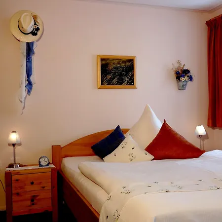 Logis L'auberge Gutshof Hotel