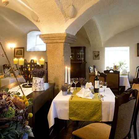 Hotel Logis L'auberge Gutshof