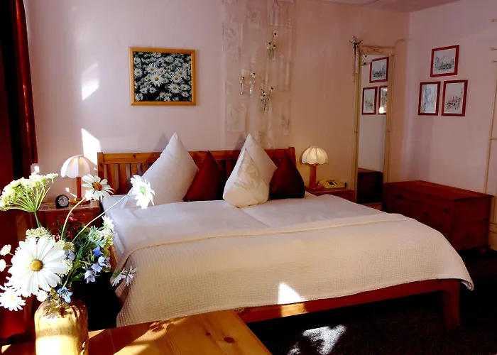 Logis L'auberge Gutshof فندق بيشوفسفيردا