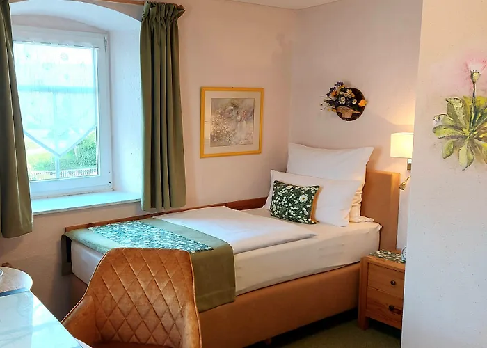 Logis L'auberge Gutshof فندق 2*