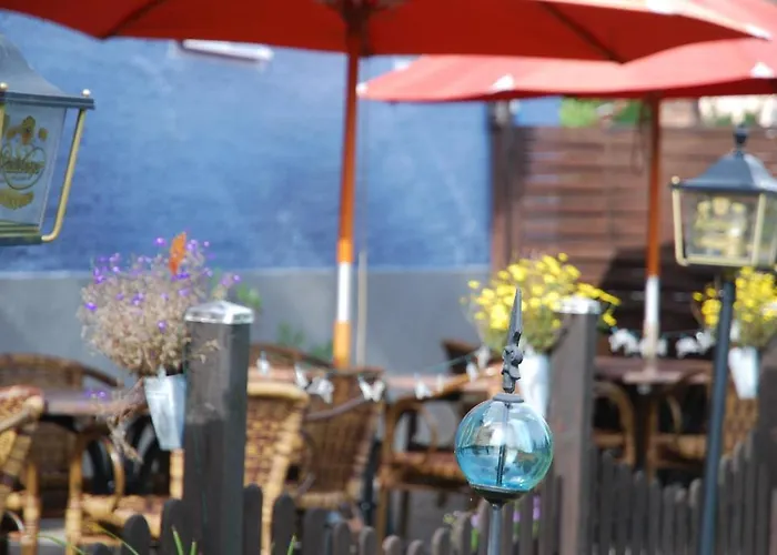 فندق Logis L'auberge Gutshof 2*