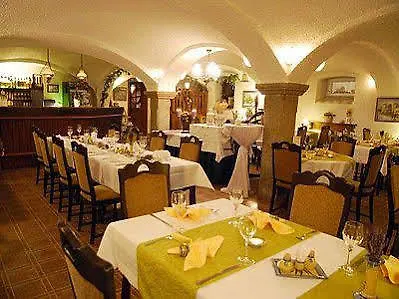 Logis L'auberge Gutshof فندق 2*