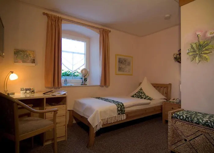 Logis L'auberge Gutshof فندق